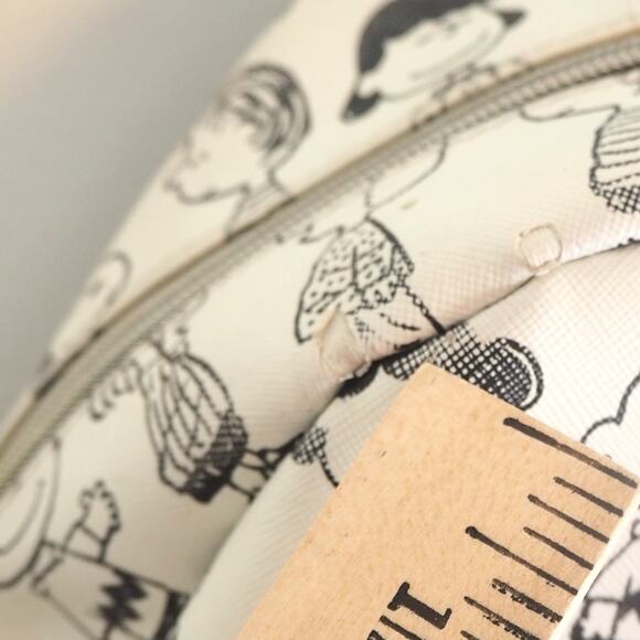 BioWorld Snoopy Charlie Brown Peanuts Gang Backpack White Black Cartoon Drawings - Picture 13 of 15